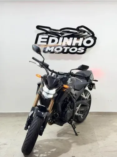 HONDA CB 500F 2024