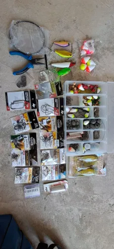 Equipamentos de pesca completo 