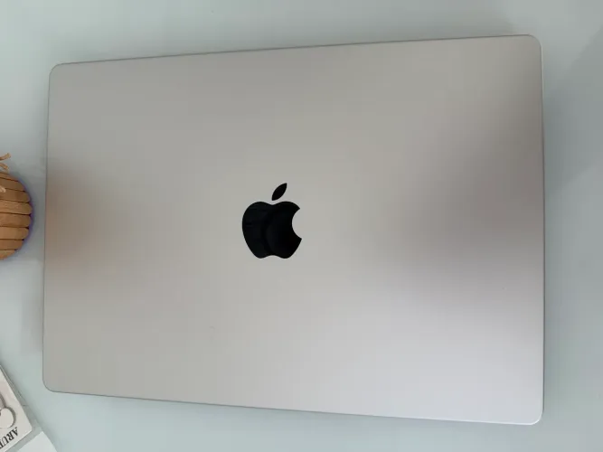 Macbook M1 Pro / 16GB RAM / 512 SSD / 14 Pol