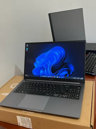 Notebook Samsung Galaxy Book 4 MUITO NOVO!!