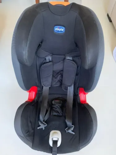 Cadeira de Carro Chicco Youniverse Fix Jet Black de 9 a 36 Kilos - a melhor cadeirinha do