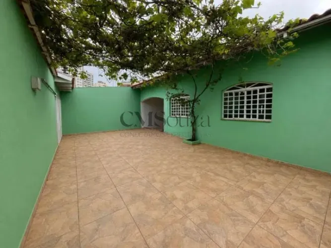 Casa com 6 quartos para alugar na Rua General Tasso Fragoso, Bancários, Londrina