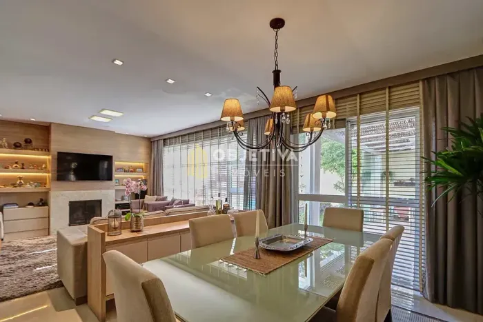 Casa em Condomínio à venda 4 Quartos 2 Suites 3 Vagas 210M² Agronomia Porto Alegre - RS