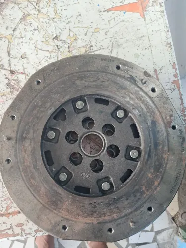 Volante bi massa 1.8 Nissan tiida