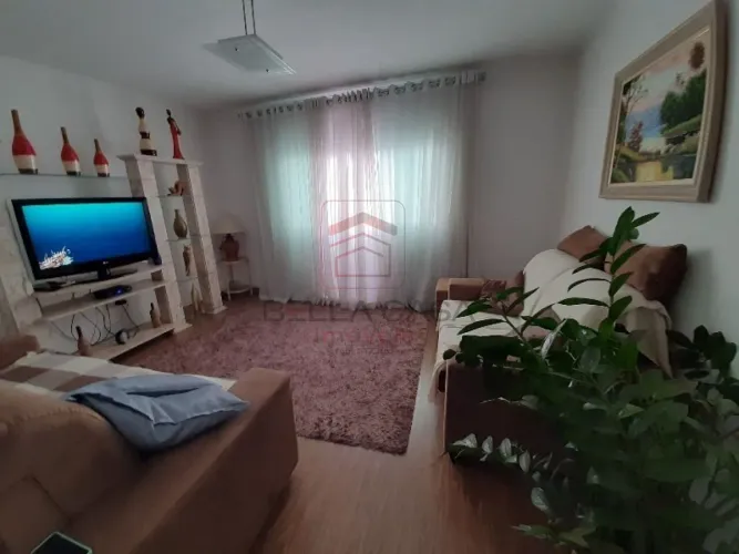 TERRENO COM CASA E SOBRADO