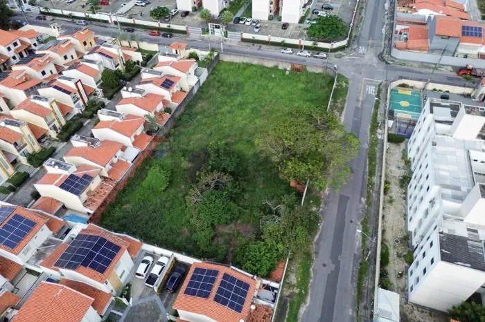 TERRENO DE ESQUINA COM 2.400 m² NO PASSARÉ EXCELENTE OPORTUNIDADE PARA INVESTIMENTO