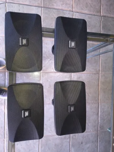 Caixas de som ambiente JBL Control SA5 pro