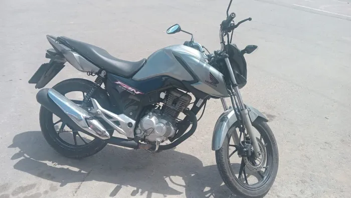 Vendo fan 160 ano 2020.