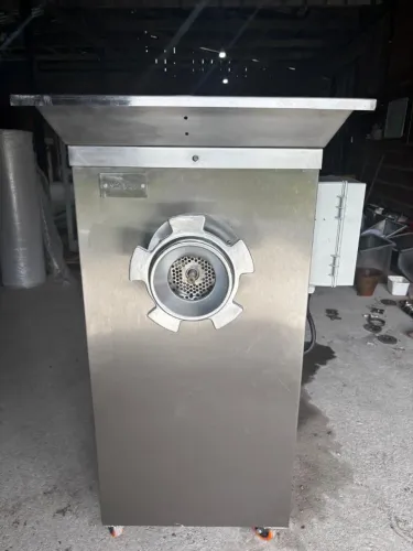 Moedor de carne industrial bocal 106