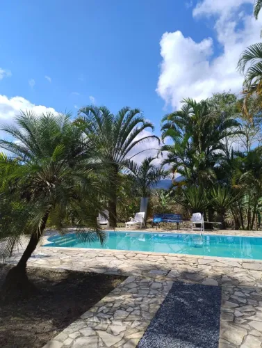 CHÁCARA COM PISCINA E RIACHO PRÓXIMO A PRAIA DE IGUAPE