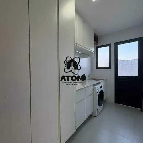 Casa térrea com 3 Suítes, planejados e Varanda Gourmet à venda em condomínio..