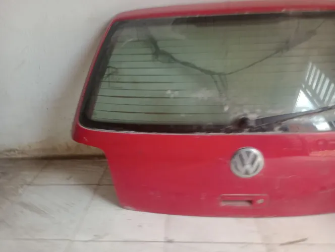 Tampa traseira do golf 