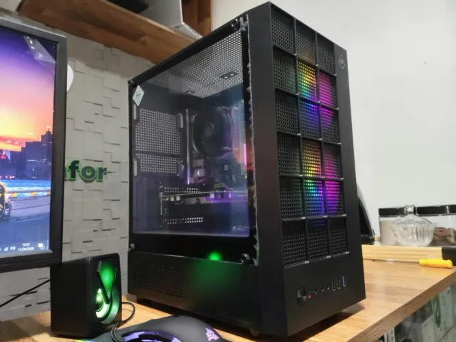 Pc Gamer | Core i5 | 8GB RAM | RX 550 | SSD 128GB + 1TB de HD | Troco em notebook