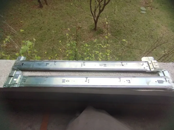 Par de Trilho para Rack Servidor Dell 00TKYT e 024V27