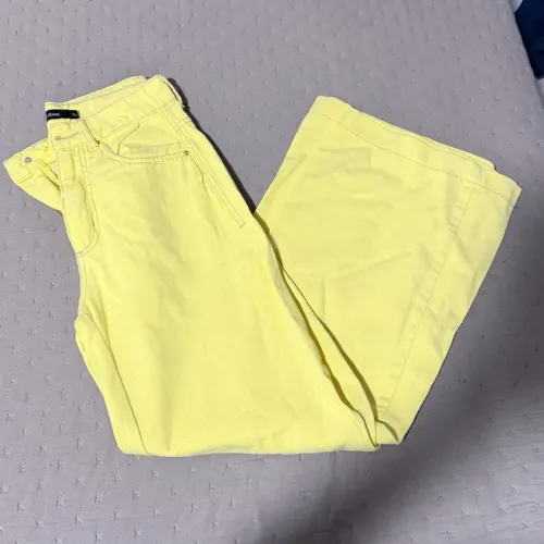 Calça Jeans Wide Leg Amarela Pool Jeans Tam. 36