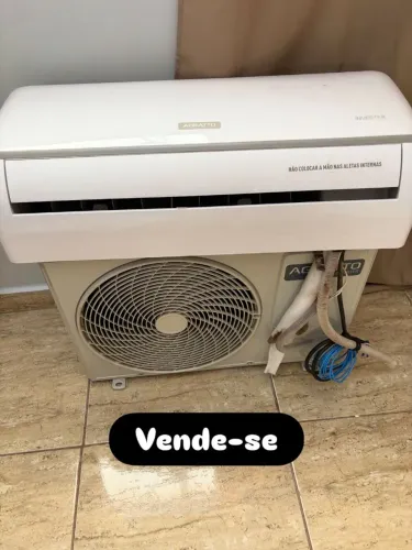 Ar condicionado 9 mil BTUs 1 ano de uso 