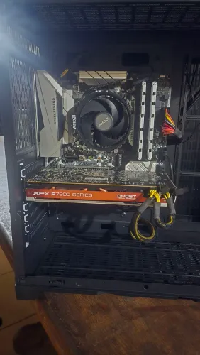 CPU com ryzen 5 5500, 16 gb de ram, ssd 240gb sata, placa de video 2 gb, fonte 500w
