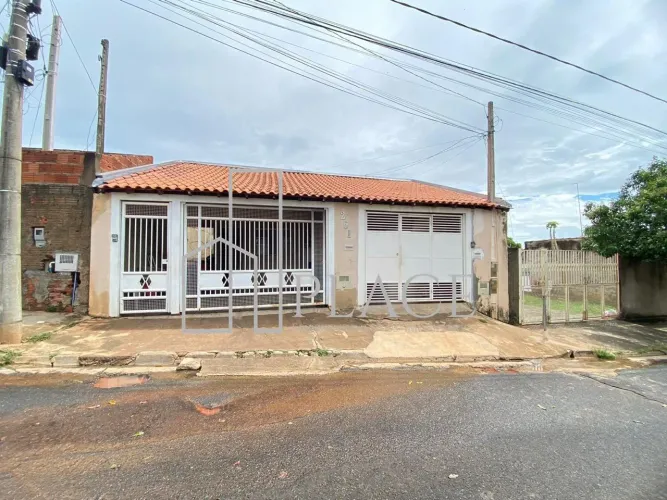 2 cass em um terreno, com Possibilidadde de 2 Locações