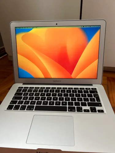 Macbook Air 13 i5