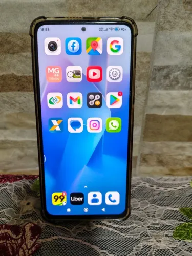 Vende um celular poco 400.00 ou troco por outro celular superior e volto a diferença em d