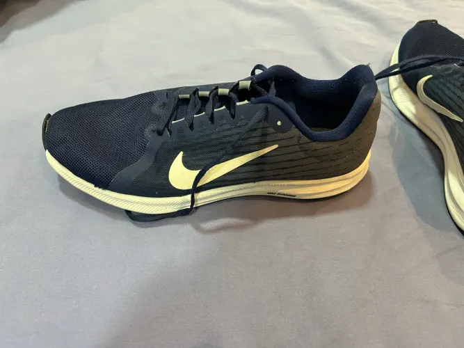 Tênis Nike azul escuro tamanho 41 BR