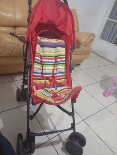 Carrinho importado de passeio