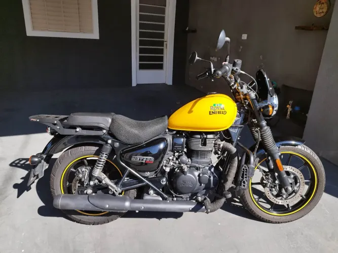 Royal Enfield Meteor 350 Fireball Amarela 22/23