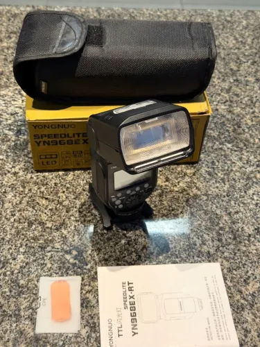 Flash Yongnuo YN968EX-RT TTL HSS para Canon + Caixa e Case