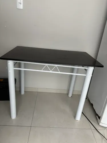 Mesa com pedra 