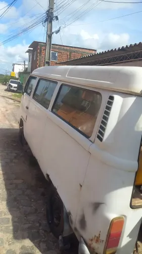 Vendo peças (kombi 2002)