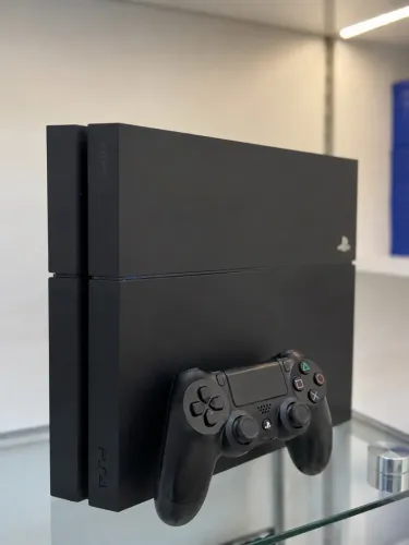 PlayStation 4 FAT Desbloqueado + 2 Controles + Pen Drive para Jogos
