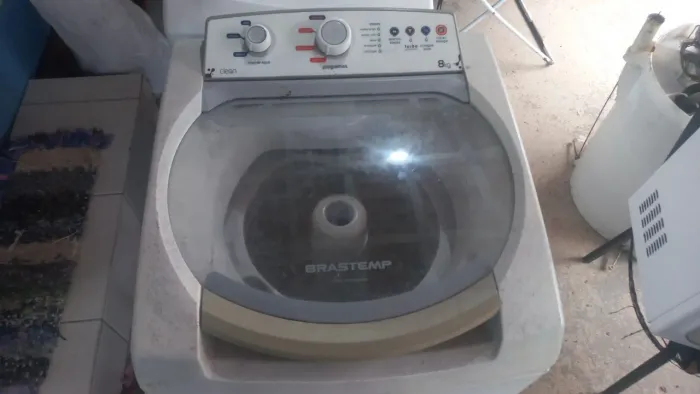VENDO MAQUINA DE LAVAR ROUPAS BRASTEMP 08 KG