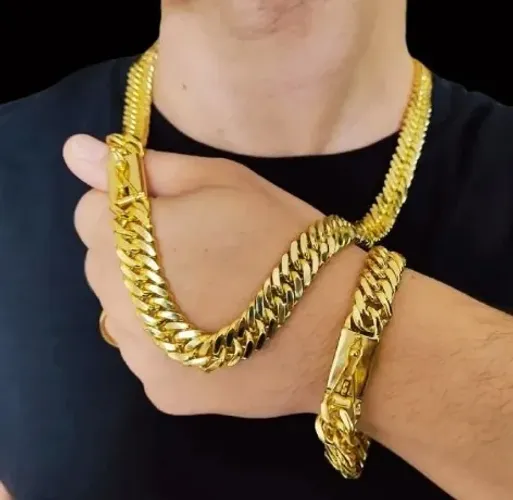 Corrente e pulseira grossa banhada