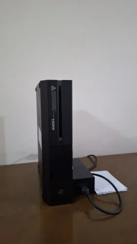 XBOX ONE FAT 500GB + CABOS + HALO