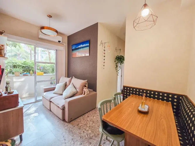 Up Barra Mais a venda. Todo reformado. Apartamento Garden com vaga. Lazer.