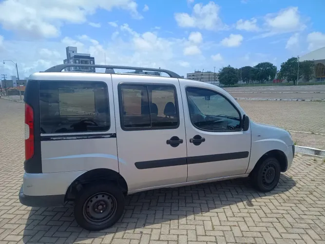 Fiat Doblo HLX 1.8 MPI Flex 5P 2011