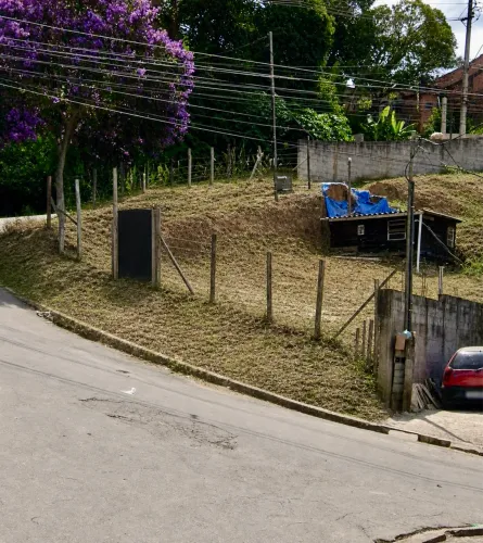 Terreno de Esquina 1km do Outlet Premium Grande São Paulo - Aceito Carro/Moto 