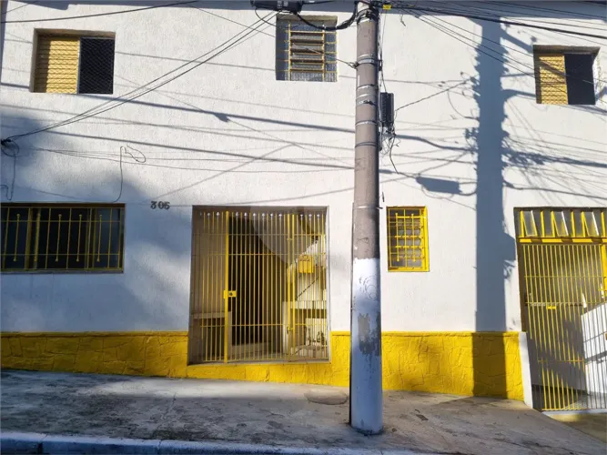 Sobrado com 2 quartos à venda ou para locação em Vila monumento - SP