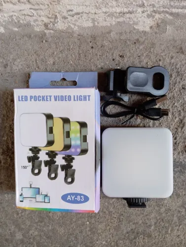 Mini Luz de Vídeo LED RGB / Branca AY-83