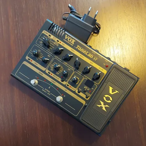 Pedaleira VOX Tonelab ST