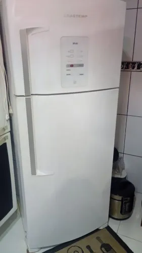 Geladeira brastemp 500 litros gelando super bem valor 900,00 aceito cartão