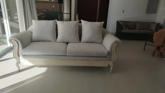 Sofa 4 lugares perfeita condições