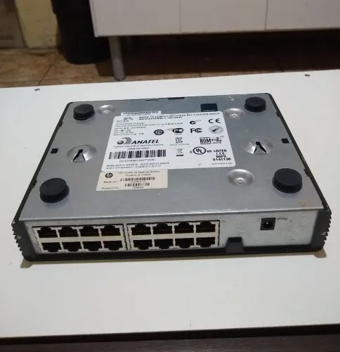 Switch hp v1405-16 16 portas funcionando perfeito ideal para redes e empresas