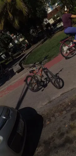 Bike Caloi aro 25 suspensão a ar