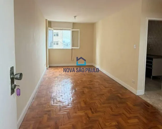 Apartamento reformado em Campos Elíseos - 1 dormitório, 1 vaga e vista livre