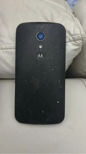 Kit com 2 celulares motorola 1 na cx funcionando outro precisa de reparo mais um tablet