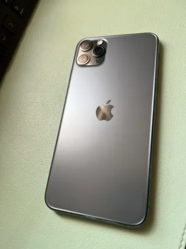 IPHONE 11 pro Max - 256 GB