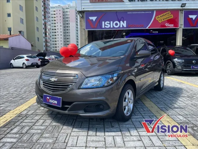 Chevrolet Onix Hatch LT 1.4 8V Flex Mec. 4P 2014