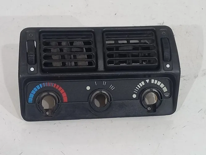 Difusor central painel Escort Hobby/ Verona 87/94