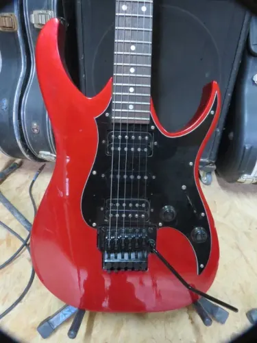 Guitarra Fender Heartfield